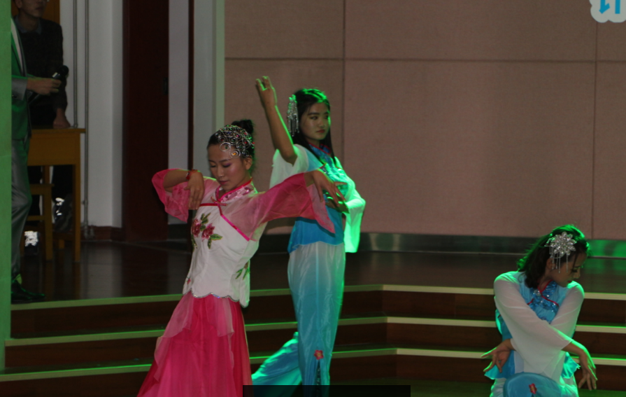 采薇.png 采薇.png